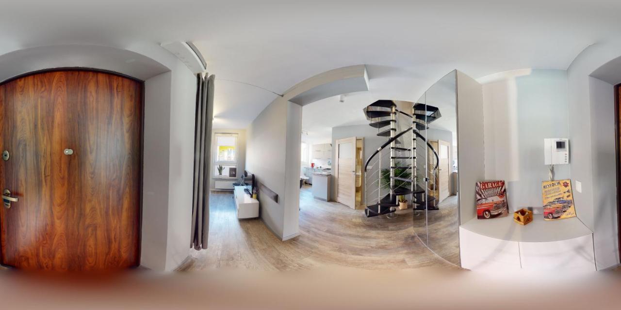 Family House Rydygiera 16 Tectum Apartments ヴロツワフ エクステリア 写真